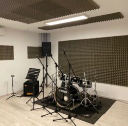 Salle de répétition équipée et insonorisée – Ze Local Montpellier